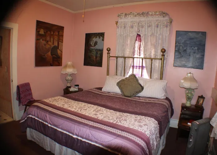 The At Castle Rock Bisbee