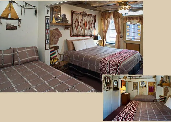 The At Castle Rock 3*