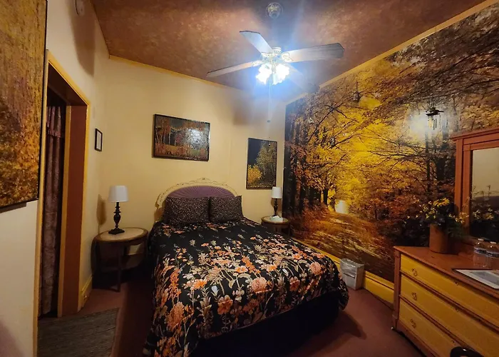 The At Castle Rock Inn 3*