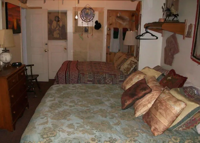The At Castle Rock Inn