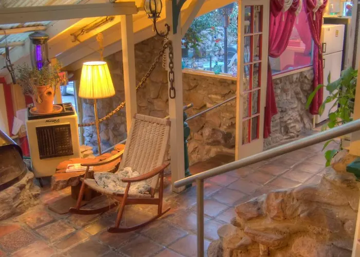 The At Castle Rock Inn Bisbee