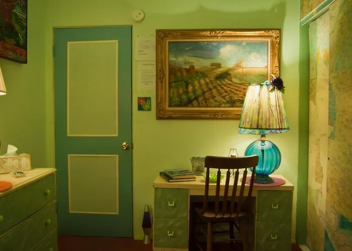 The At Castle Rock Inn 3*